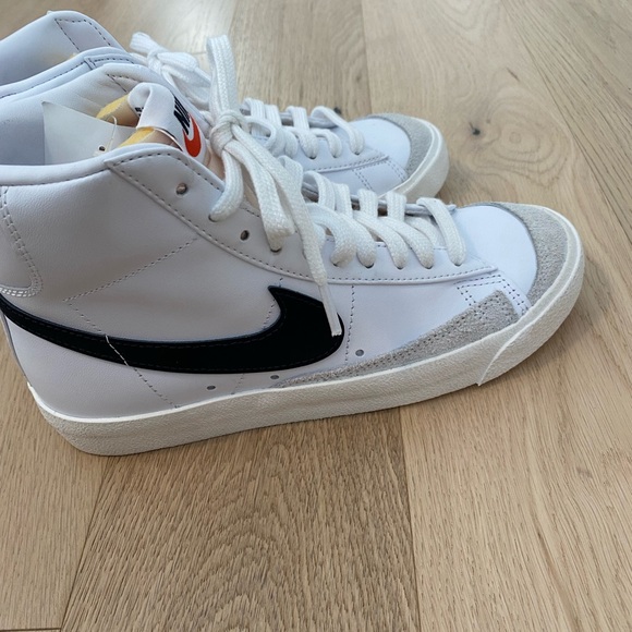 Nike White and Gray Blazers 77 Mid Top Sneakers - Picture 2 of 5